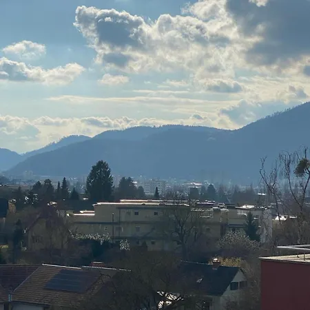 Schoenes Mit Aussicht Ueber Apartman *