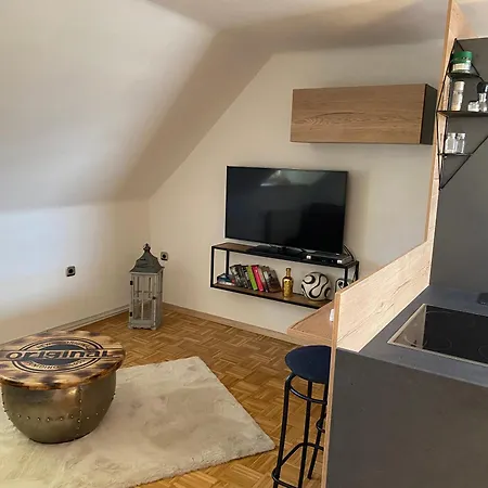 Schönes Mit Aussicht über Apartment