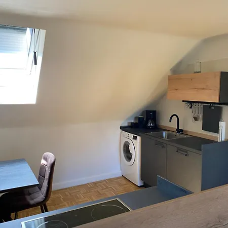 Schoenes Mit Aussicht Ueber *