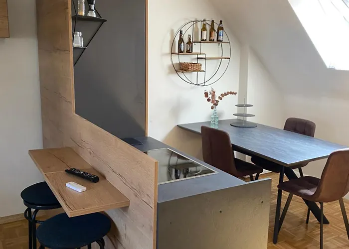 Schoenes Mit Aussicht Ueber