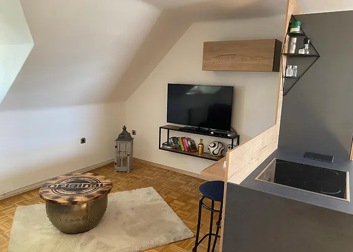 Schoenes Mit Aussicht Ueber شقة